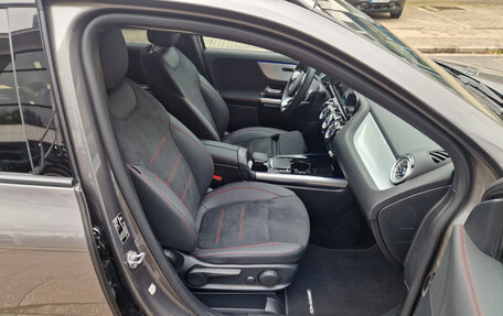 Mercedes-Benz GLA, 2022 год, 3 896 000 рублей, 14 фотография