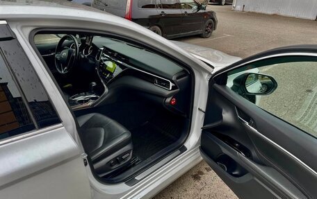 Toyota Camry, 2019 год, 3 700 000 рублей, 3 фотография