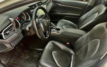 Toyota Camry, 2019 год, 3 700 000 рублей, 17 фотография