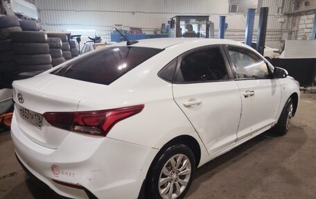 Hyundai Solaris II рестайлинг, 2017 год, 440 000 рублей, 6 фотография