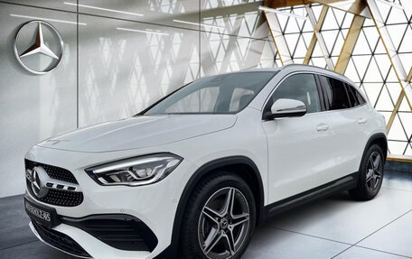 Mercedes-Benz GLA, 2022 год, 3 605 000 рублей, 2 фотография