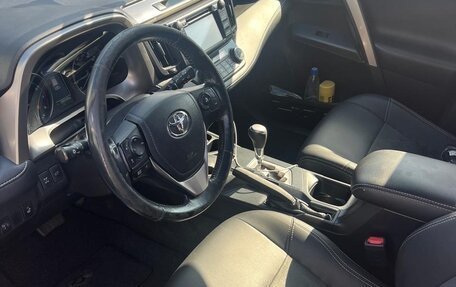 Toyota RAV4, 2016 год, 2 198 000 рублей, 12 фотография