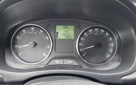 Skoda Fabia II, 2011 год, 329 000 рублей, 13 фотография