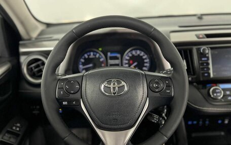 Toyota RAV4, 2017 год, 2 310 000 рублей, 14 фотография