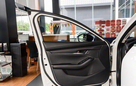 Mazda 3, 2025 год, 3 000 000 рублей, 19 фотография