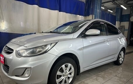 Hyundai Solaris II рестайлинг, 2012 год, 750 000 рублей, 1 фотография