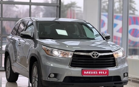 Toyota Highlander III, 2013 год, 3 900 000 рублей, 1 фотография