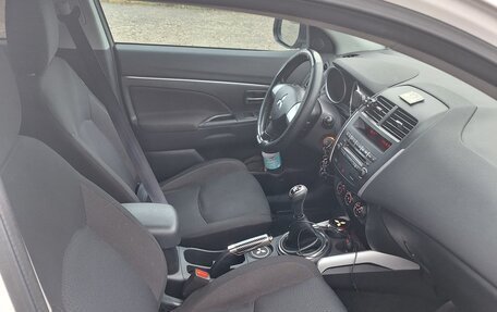 Mitsubishi ASX I рестайлинг, 2010 год, 1 000 000 рублей, 10 фотография