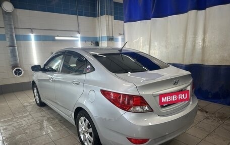 Hyundai Solaris II рестайлинг, 2012 год, 750 000 рублей, 2 фотография