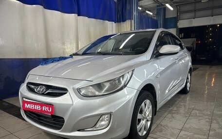 Hyundai Solaris II рестайлинг, 2012 год, 750 000 рублей, 4 фотография