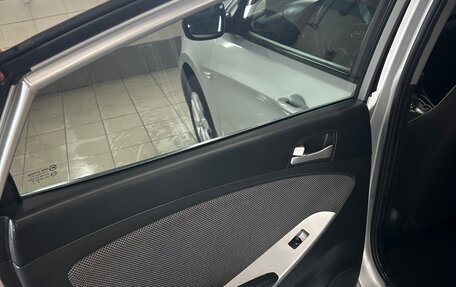 Hyundai Solaris II рестайлинг, 2012 год, 750 000 рублей, 13 фотография