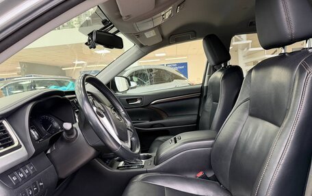 Toyota Highlander III, 2013 год, 3 900 000 рублей, 7 фотография