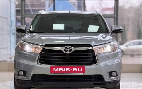 Toyota Highlander III, 2013 год, 3 900 000 рублей, 2 фотография
