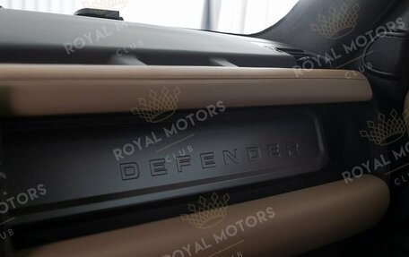 Land Rover Defender II, 2025 год, 21 500 000 рублей, 15 фотография