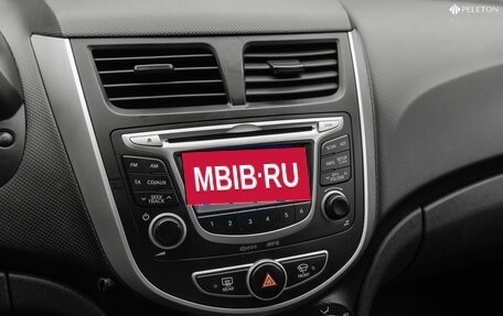 Hyundai Solaris II рестайлинг, 2013 год, 580 000 рублей, 20 фотография