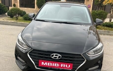 Hyundai Solaris II рестайлинг, 2019 год, 1 380 000 рублей, 1 фотография