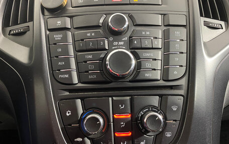 Opel Astra J, 2011 год, 633 000 рублей, 12 фотография