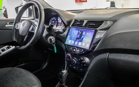 Hyundai Solaris II рестайлинг, 2015 год, 1 088 000 рублей, 18 фотография