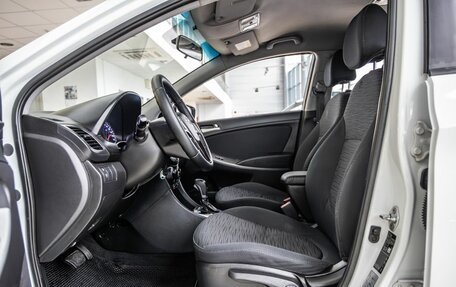 Hyundai Solaris II рестайлинг, 2015 год, 1 088 000 рублей, 29 фотография