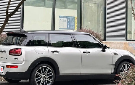 MINI Clubman, 2021 год, 2 100 000 рублей, 4 фотография