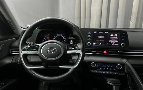 Hyundai Elantra, 2021 год, 1 999 900 рублей, 6 фотография