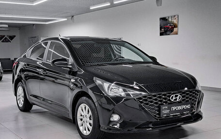 Hyundai Solaris II рестайлинг, 2021 год, 1 385 000 рублей, 3 фотография