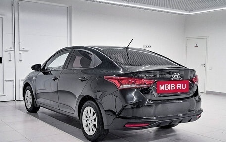 Hyundai Solaris II рестайлинг, 2021 год, 1 385 000 рублей, 8 фотография