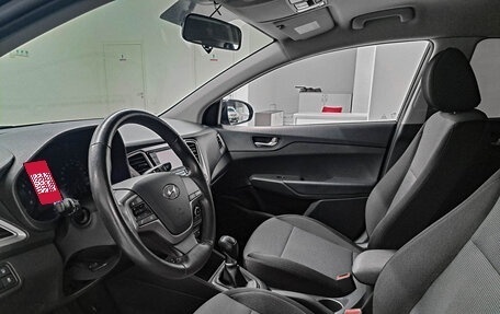 Hyundai Solaris II рестайлинг, 2021 год, 1 385 000 рублей, 20 фотография