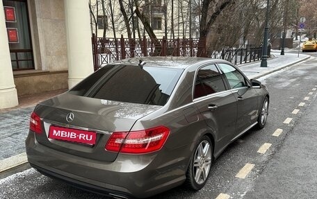 Mercedes-Benz E-Класс, 2013 год, 2 000 000 рублей, 4 фотография