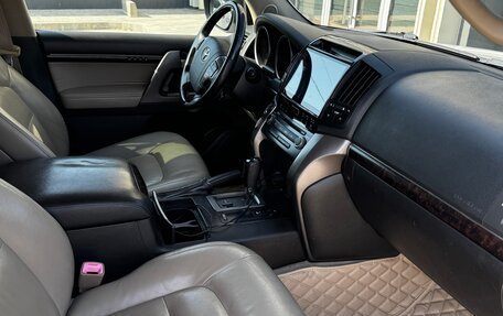 Toyota Land Cruiser 200, 2008 год, 2 500 000 рублей, 10 фотография