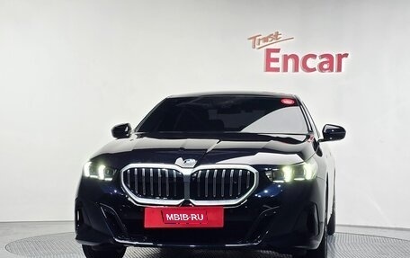 BMW 5 серия, 2024 год, 8 601 195 рублей, 2 фотография