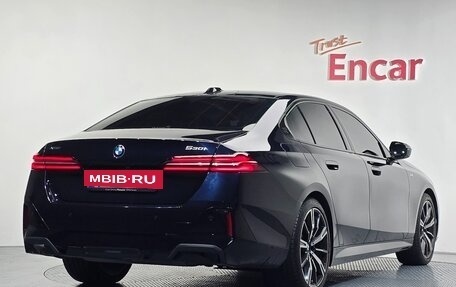 BMW 5 серия, 2024 год, 8 601 195 рублей, 3 фотография