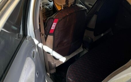 Toyota Platz, 2001 год, 380 000 рублей, 13 фотография