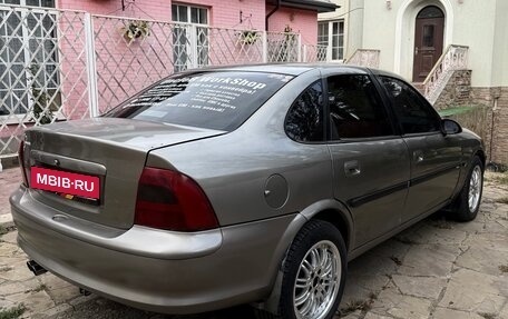 Opel Vectra B рестайлинг, 1996 год, 320 000 рублей, 6 фотография