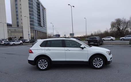 Volkswagen Tiguan II, 2018 год, 2 200 000 рублей, 7 фотография