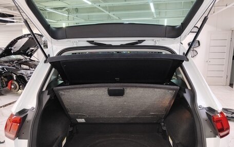 Volkswagen Tiguan II, 2018 год, 2 200 000 рублей, 22 фотография