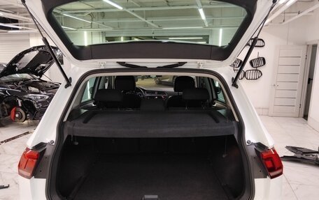 Volkswagen Tiguan II, 2018 год, 2 200 000 рублей, 24 фотография