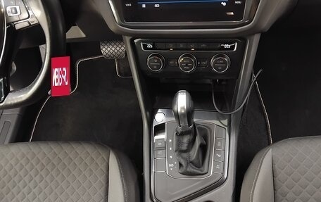 Volkswagen Tiguan II, 2018 год, 2 200 000 рублей, 28 фотография