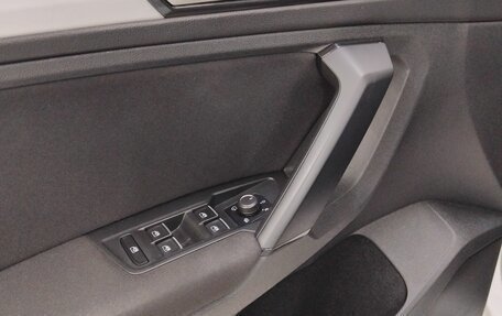 Volkswagen Tiguan II, 2018 год, 2 200 000 рублей, 40 фотография