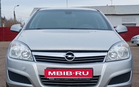 Opel Astra H, 2013 год, 715 000 рублей, 3 фотография