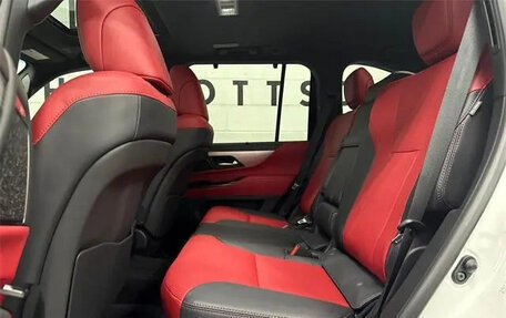 Lexus LX, 2025 год, 18 939 048 рублей, 15 фотография