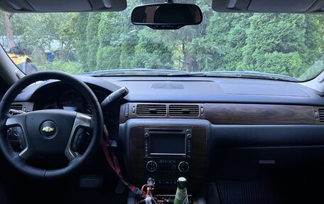 Chevrolet Suburban, 2012 год, 3 300 000 рублей, 3 фотография