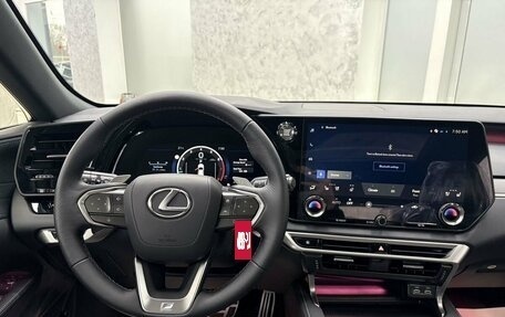 Lexus RX IV рестайлинг, 2025 год, 11 350 000 рублей, 35 фотография