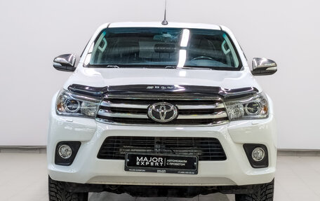 Toyota Hilux VIII, 2017 год, 3 550 000 рублей, 2 фотография