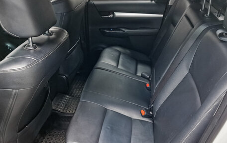 Toyota Hilux VIII, 2017 год, 3 550 000 рублей, 17 фотография