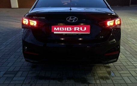 Hyundai Solaris II рестайлинг, 2019 год, 915 000 рублей, 5 фотография