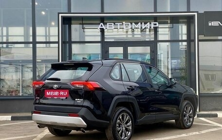 Toyota RAV4, 2025 год, 4 310 000 рублей, 8 фотография