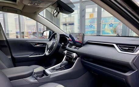 Toyota RAV4, 2025 год, 4 310 000 рублей, 30 фотография