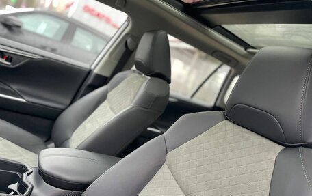 Toyota RAV4, 2025 год, 3 950 000 рублей, 12 фотография