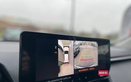 Toyota RAV4, 2025 год, 3 950 000 рублей, 17 фотография